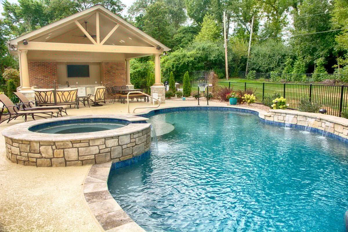 freeform, gunite pool with spa4