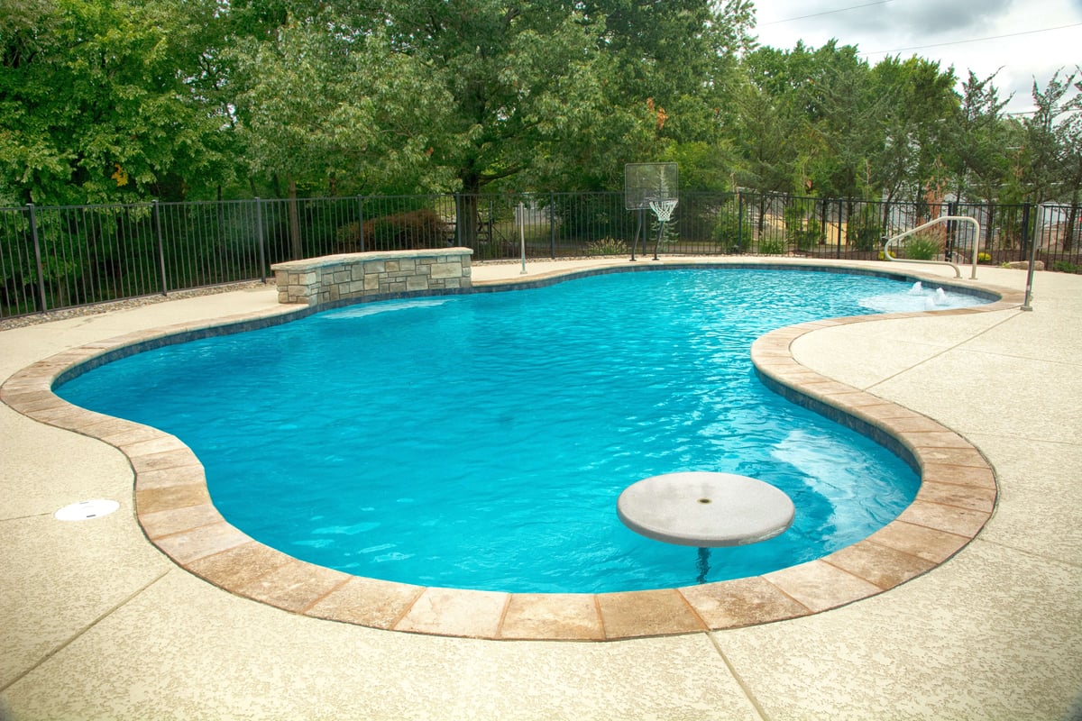freeform, gunite pools with sheers, bubblers, and water table2